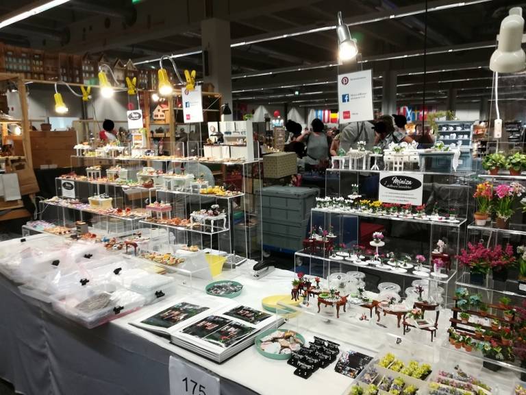 1zu12 Die Messe 2018 - exhibitor Miniza Dollhouse Miniatures: stand 175K