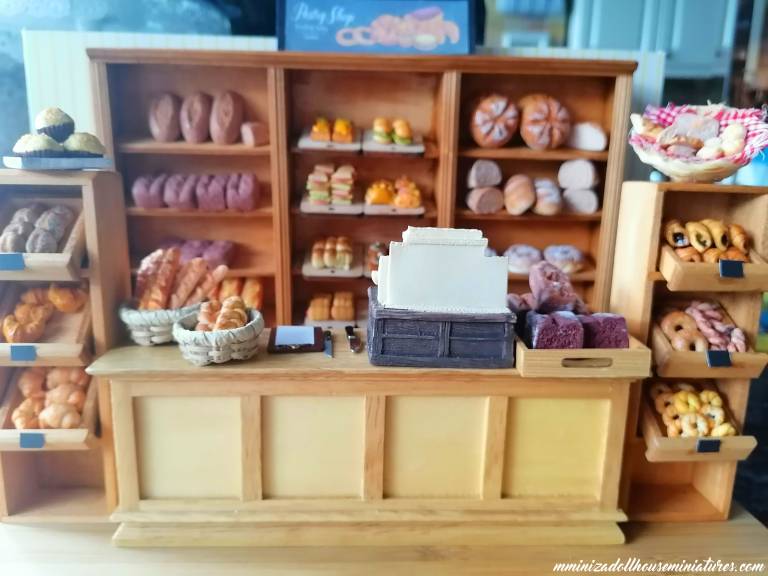 Diorama Bakery